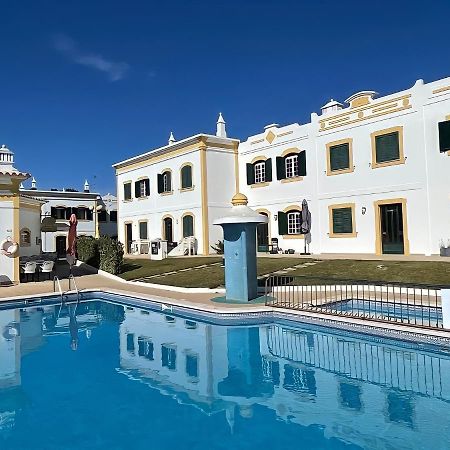 Relaxing 2 Bedroom House 5 Minutes Away From Vilamoura Marina กัวเตย์รา ภายนอก รูปภาพ