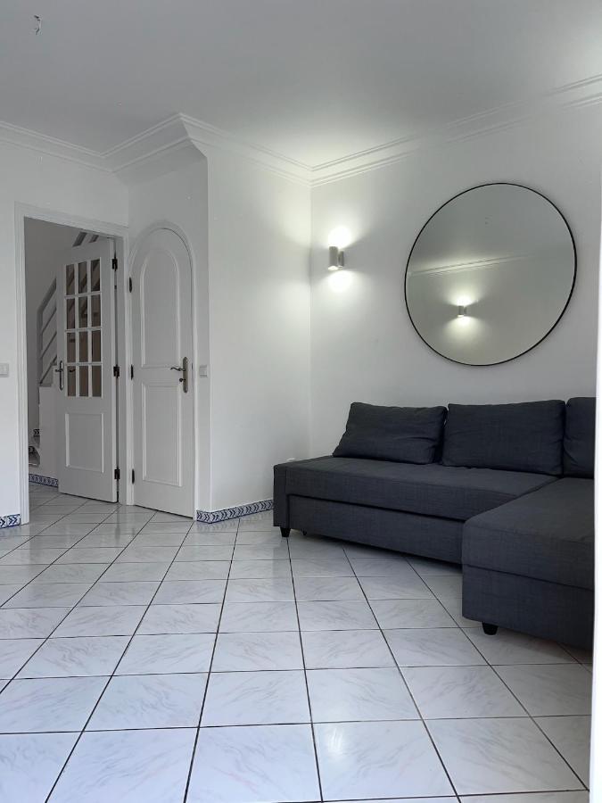 Relaxing 2 Bedroom House 5 Minutes Away From Vilamoura Marina กัวเตย์รา ภายนอก รูปภาพ