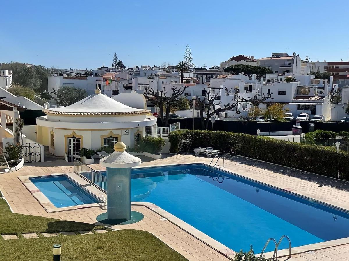 Relaxing 2 Bedroom House 5 Minutes Away From Vilamoura Marina กัวเตย์รา ภายนอก รูปภาพ